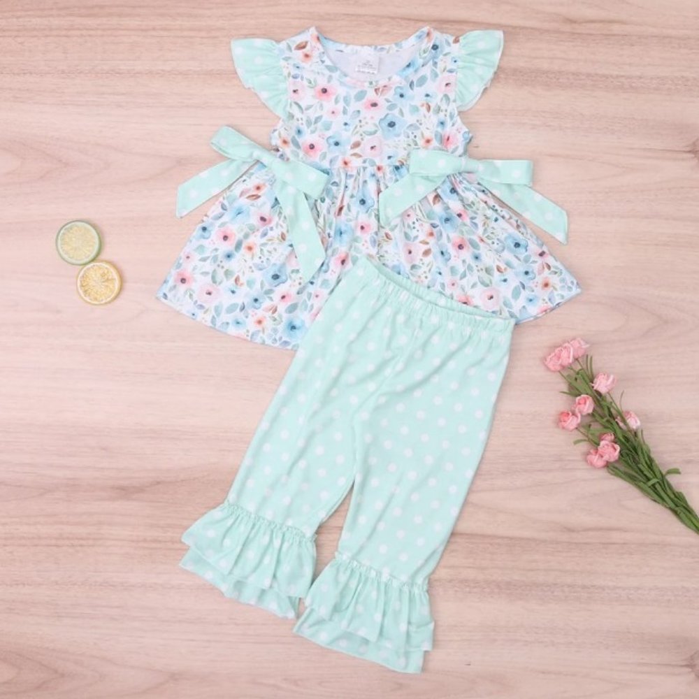 Boutique Floral Tunic & Ruffle Leggings Girls Outfit Set